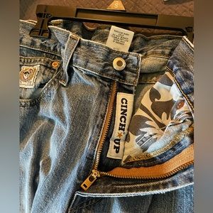 Mens Cinch jeans 32x32.
